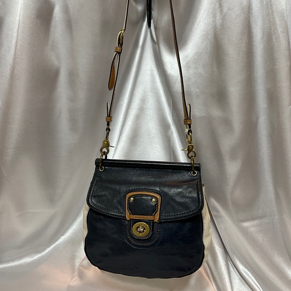 Coach shoulder/Crossbody, Navy & White   40-A4b - Picture 8 of 10
